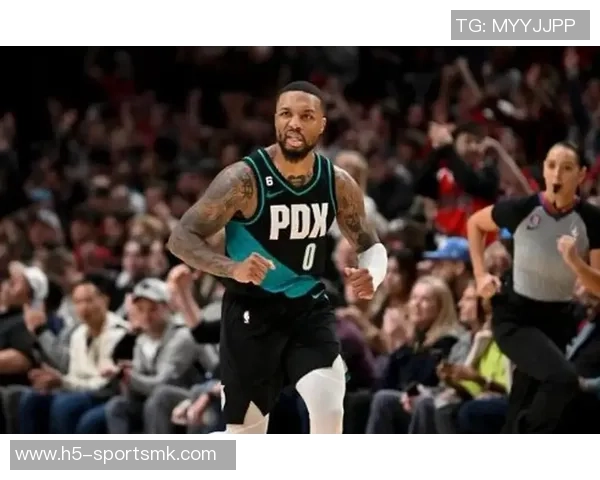 克莱三分球生涯达2800记成为历史第五位球员距离利拉德仅差五记 克莱三分球生涯达2800记成为历史第五位球员距离利拉德仅差五记