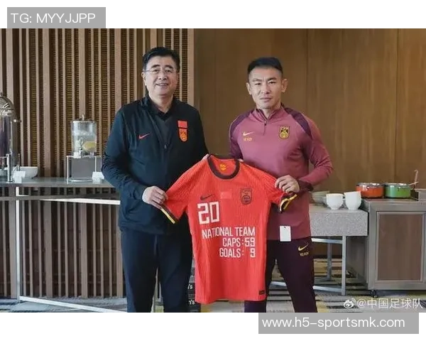 颜骏凌回忆于汉超上赛季进球如今已成为国家队教练的感慨 颜骏凌回忆于汉超上赛季进球如今已成为国家队教练的感慨